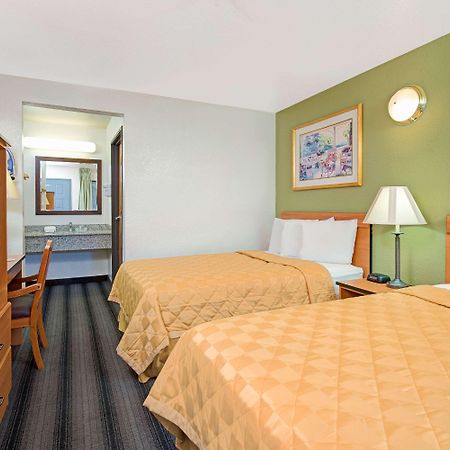 Travelodge Sacramento/Rancho Cordova Exterior foto